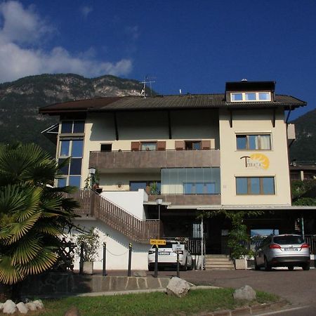 Residence La Terrazza Caldaro Buitenkant foto